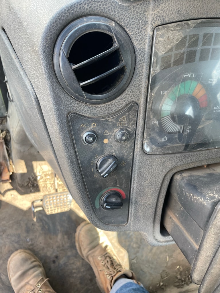 Tracteur CLAAS ARES 567 ATZ - photo slide 13