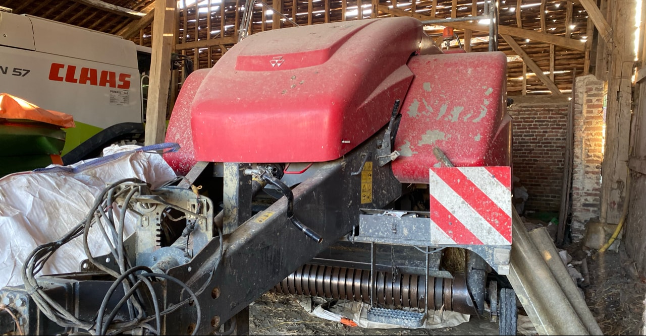 Presse haute densite MASSEY FERGUSON 2170 TP - photo slide 4