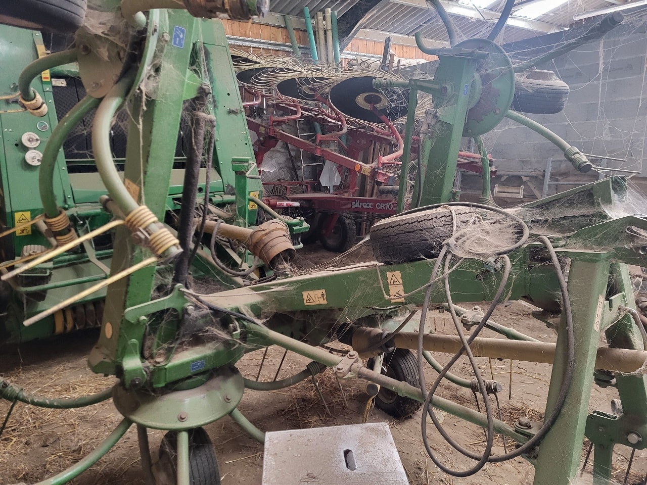 Faneuse KRONE Kw 5.52 - photo slide 2