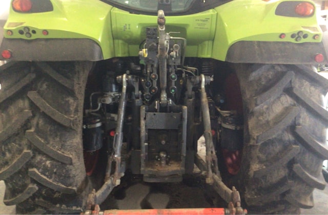 Tracteur CLAAS ARION 610 - photo slide 10