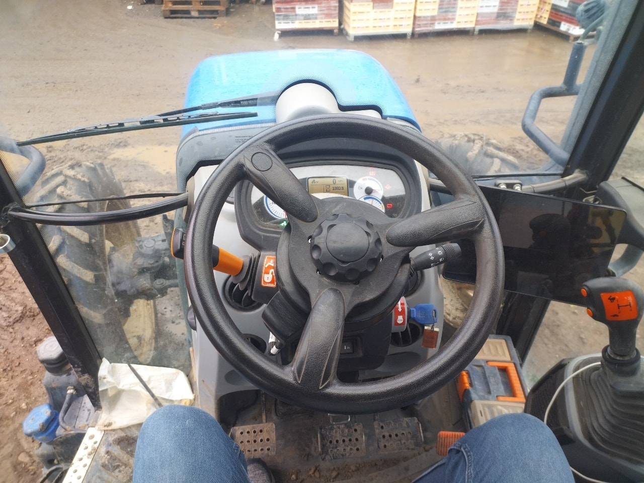 Tracteur NEW HOLLAND T5.110 - photo slide 13