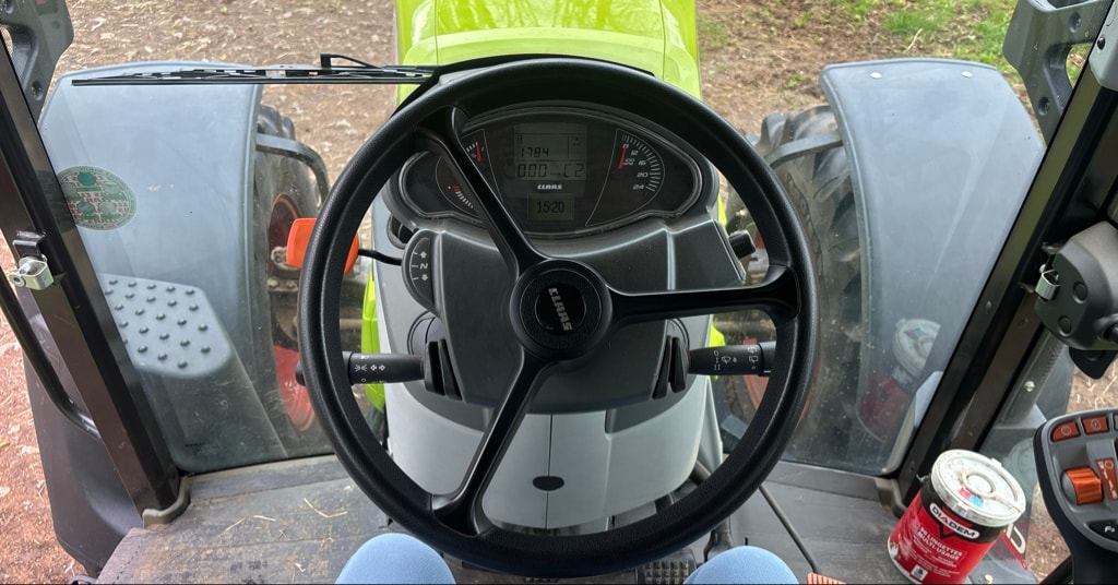 Tracteur chargeur CLAAS ARION 440 - photo slide 13
