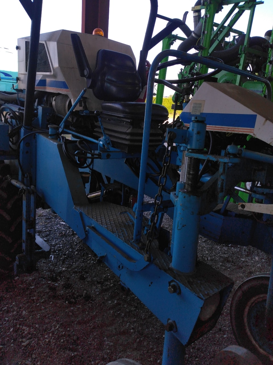 Tracteur enjambeur BOBARD CC 55 - photo slide 3