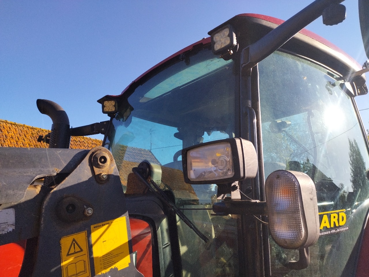 Tracteur chargeur CASE IH LUXXUM 110 - photo slide 9