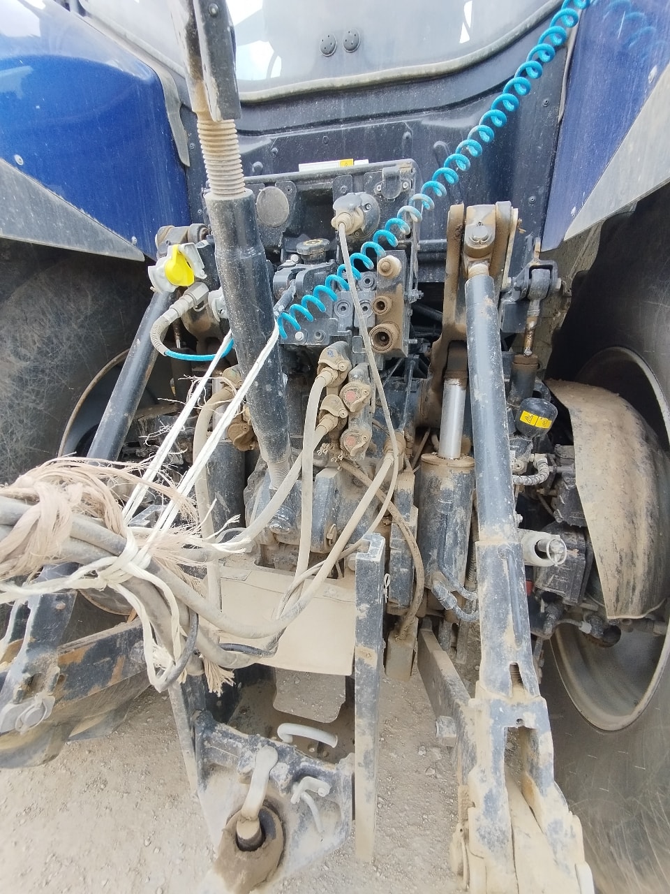 Tracteur NEW HOLLAND T7.245 PLMI AC - photo slide 11