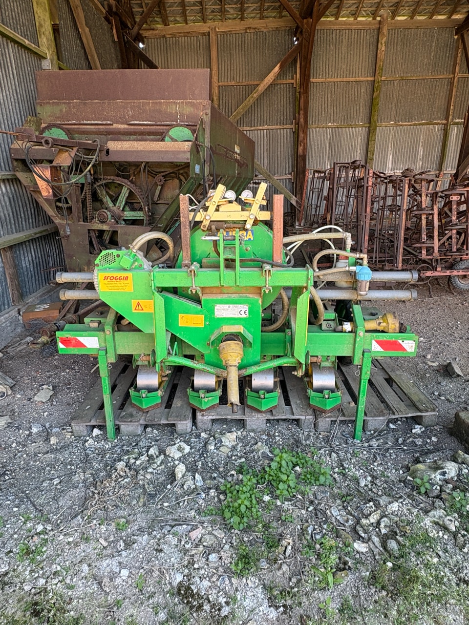 Semoir monograine ABA Sfoggia Agriculture Division Srl - photo slide 1