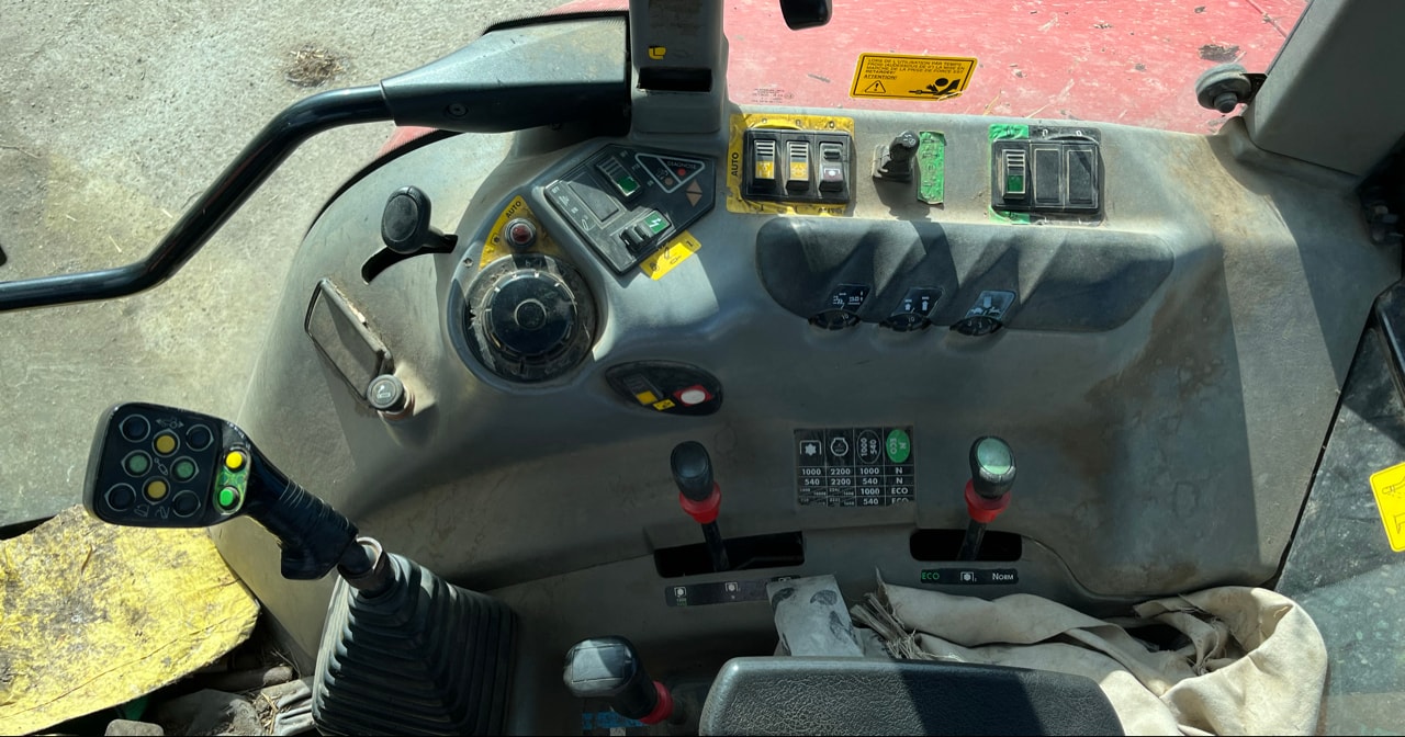 Tracteur CASE IH CS 130 - photo slide 12