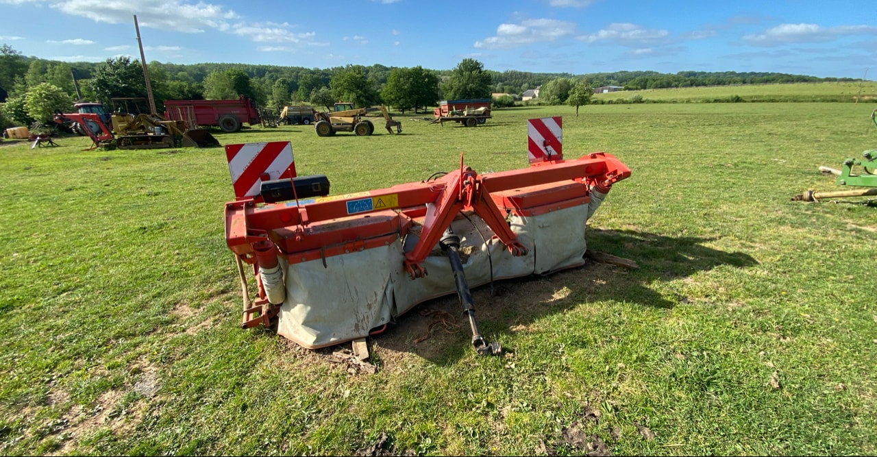 Faucheuse KUHN GMD 802F - photo slide 3