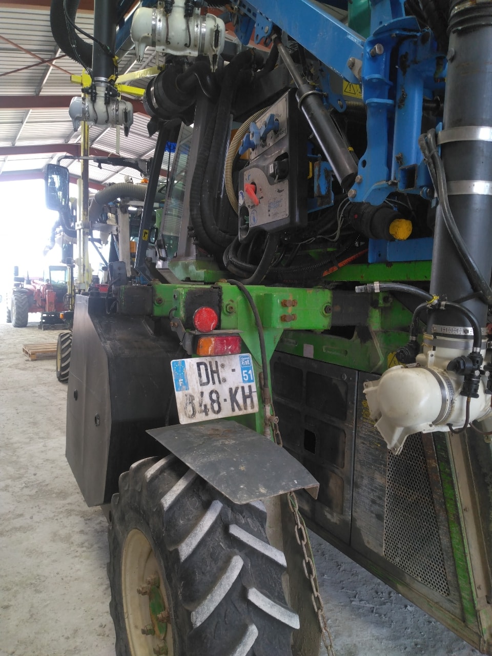 Tracteur enjambeur TECNOMA Txh90 - photo slide 3