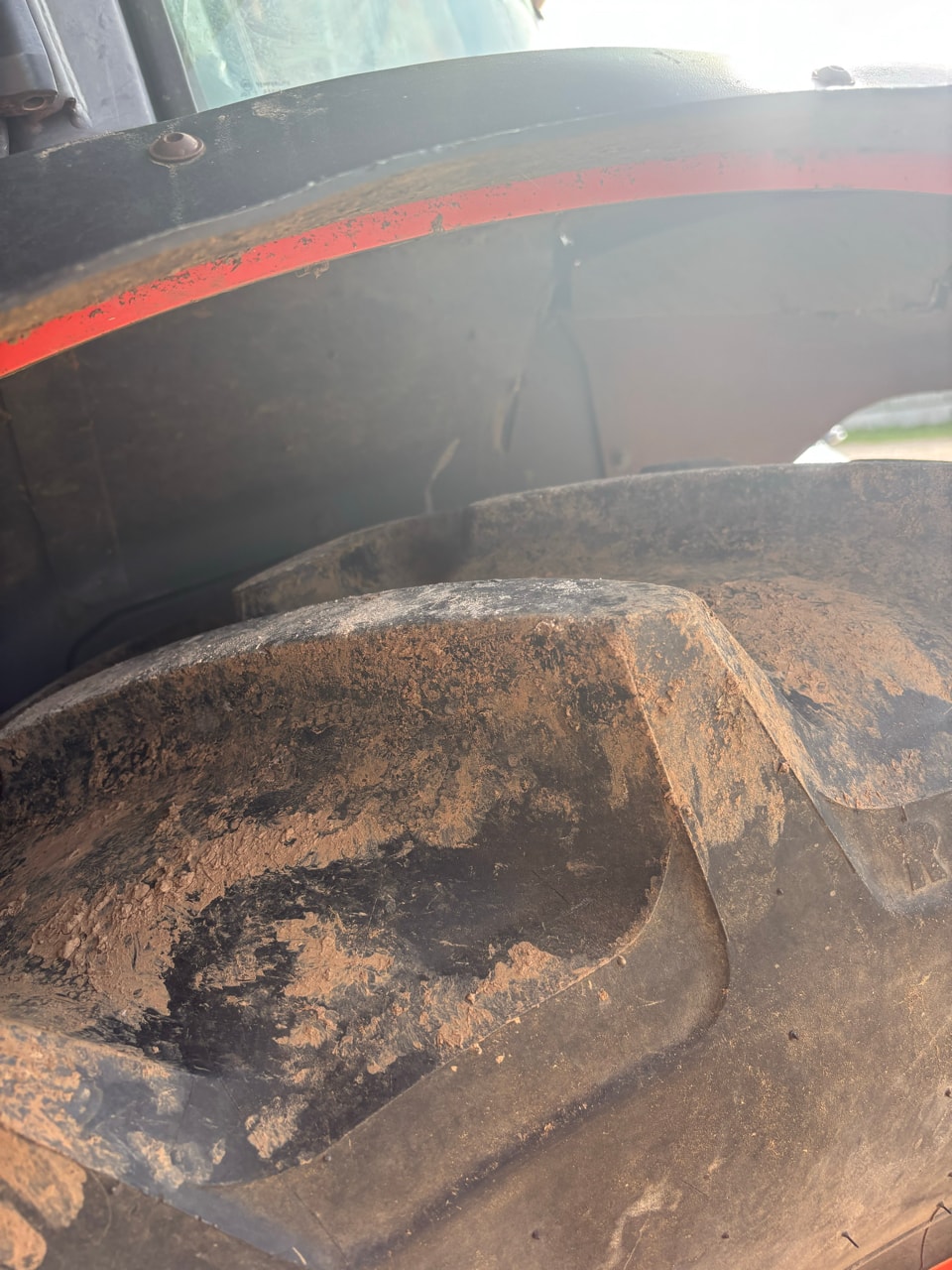 Tracteur chargeur KUBOTA M 8560 DTHQ - photo slide 9
