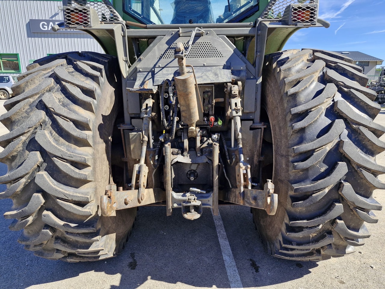 Tracteur FENDT 824 S4 - photo slide 20
