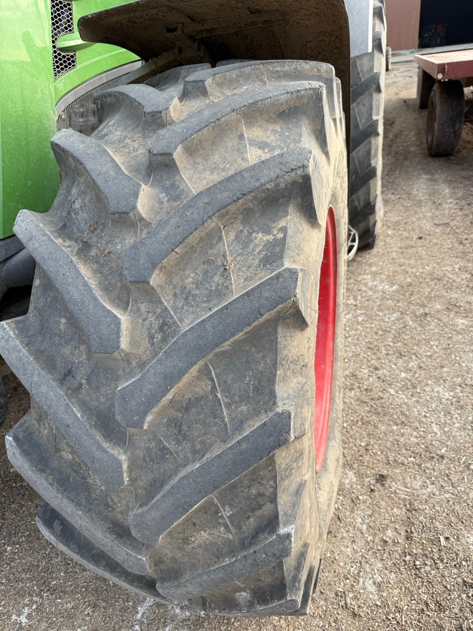 Tracteur FENDT 824 VARIO PROFI + - photo slide 7