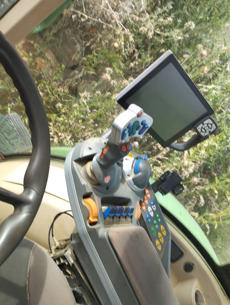 Tracteur FENDT 722 VARIO PROFI + - photo slide 8