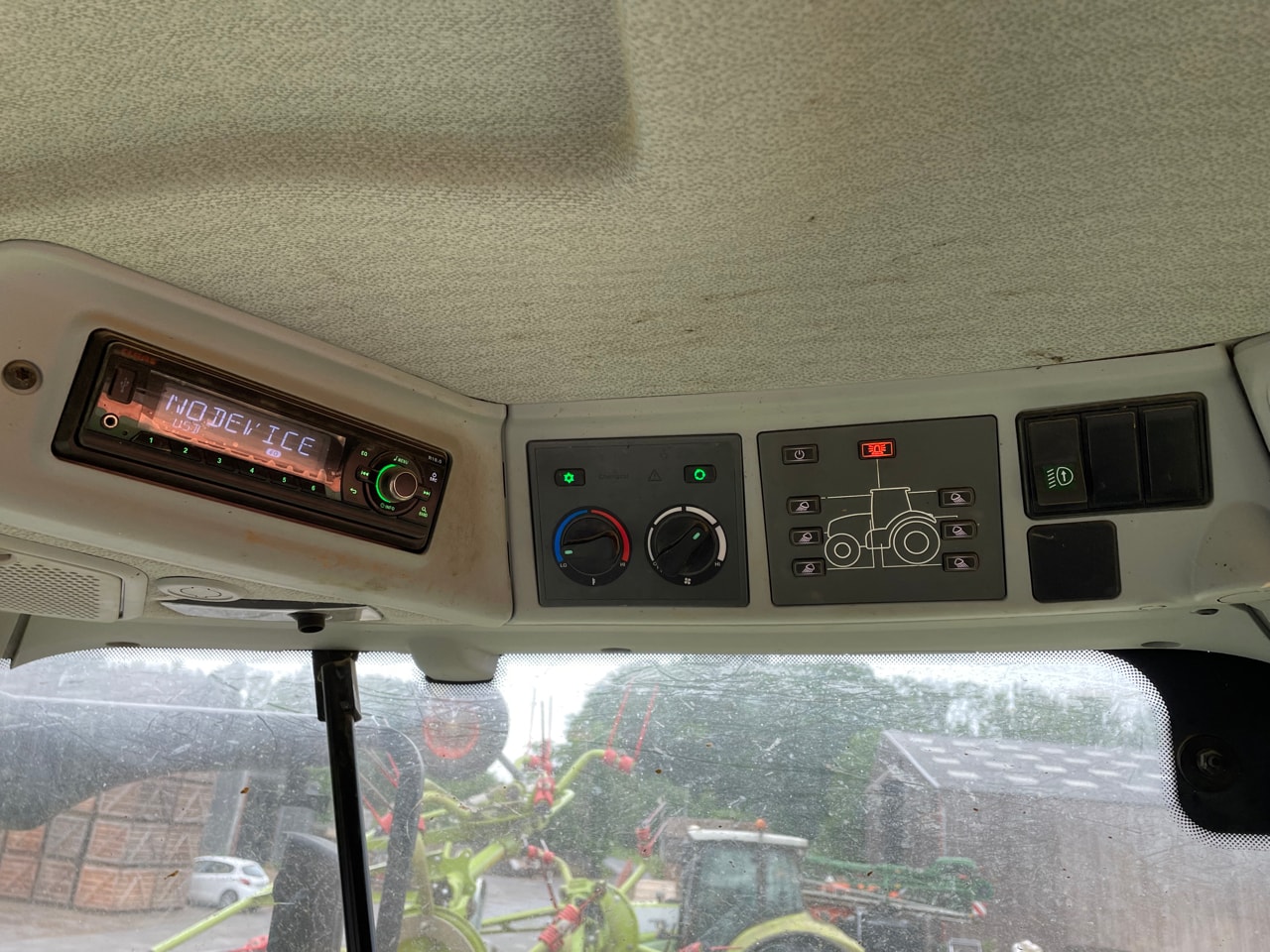 Tracteur CLAAS ARION 610 - photo slide 5