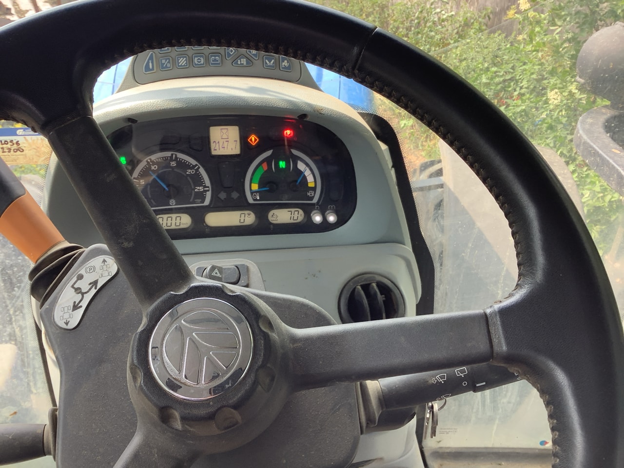 Tracteur NEW HOLLAND T7.210 SW2 - photo slide 9
