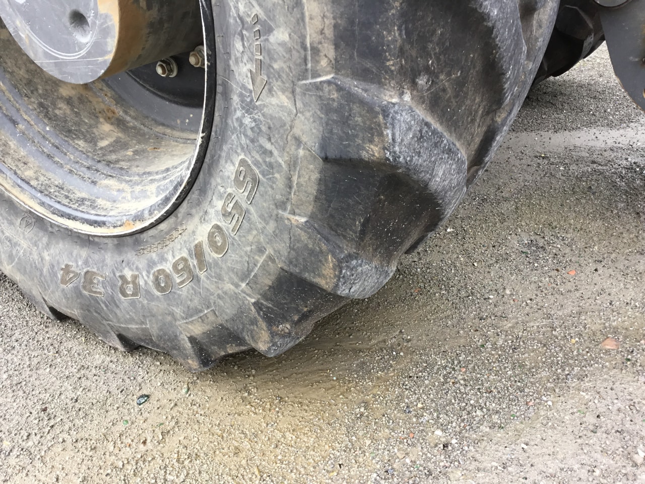 Tracteur VALTRA S324 - photo slide 15