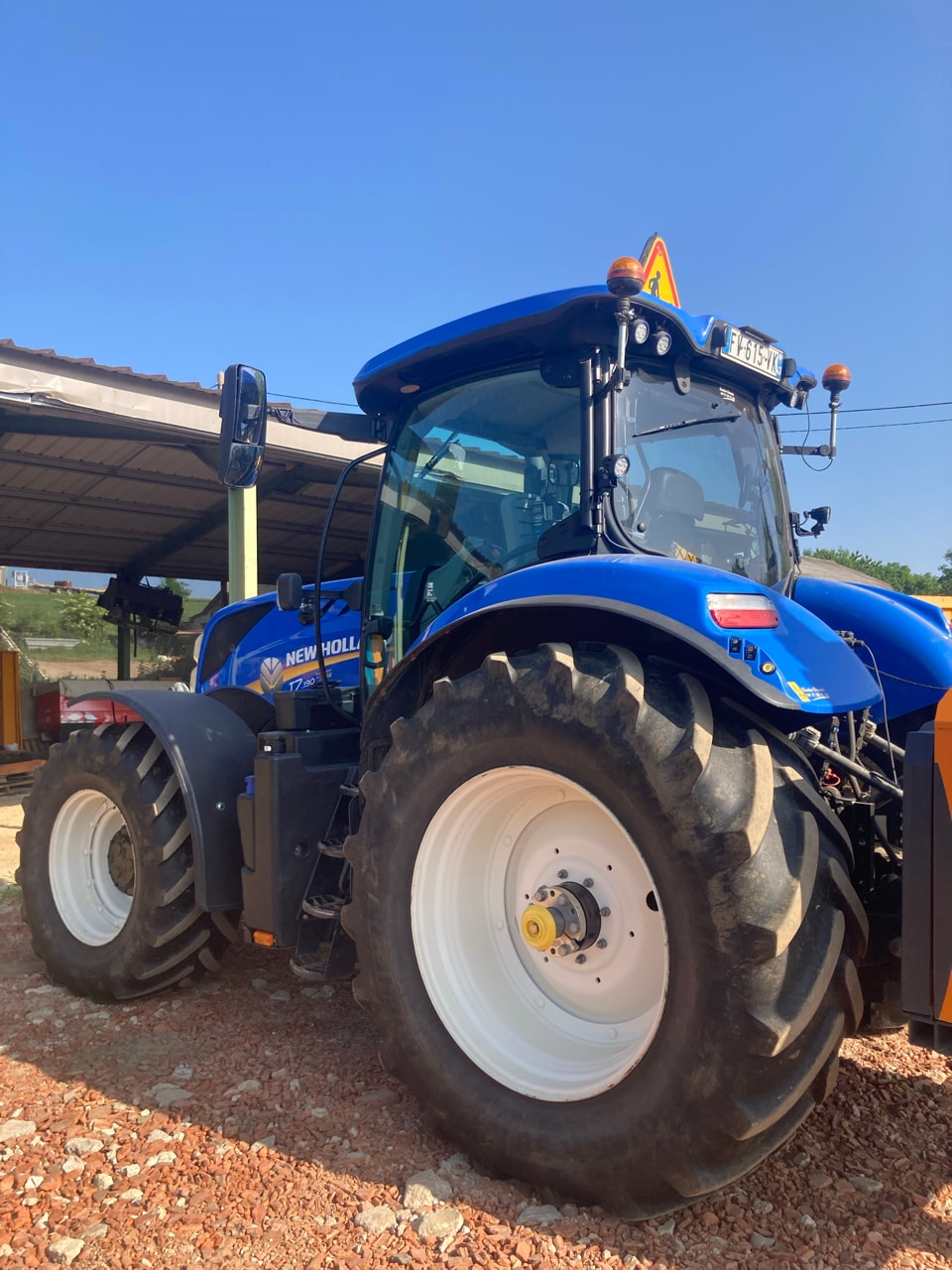 Tracteur NEW HOLLAND T7.190 - photo slide 7