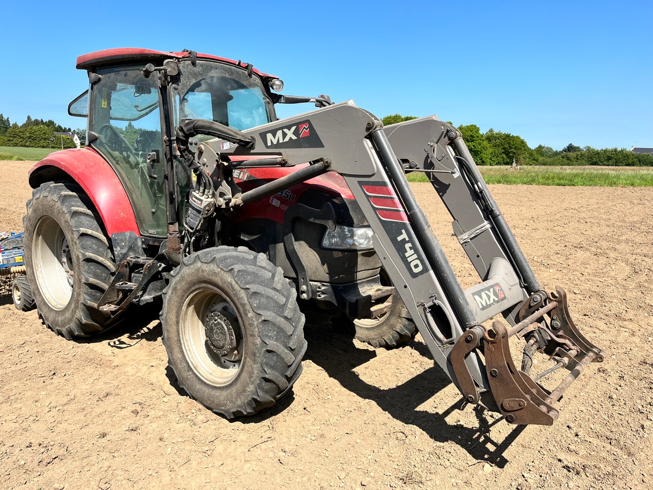 Tracteur CASE IH Farmall - photo slide 1