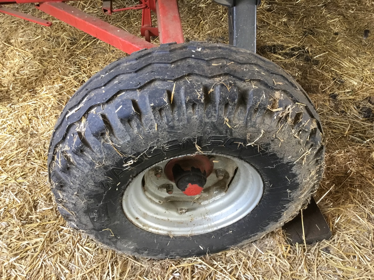 Moissonneuse CASE IH AXIAL-FLOW AFX 8010 - photo slide 26
