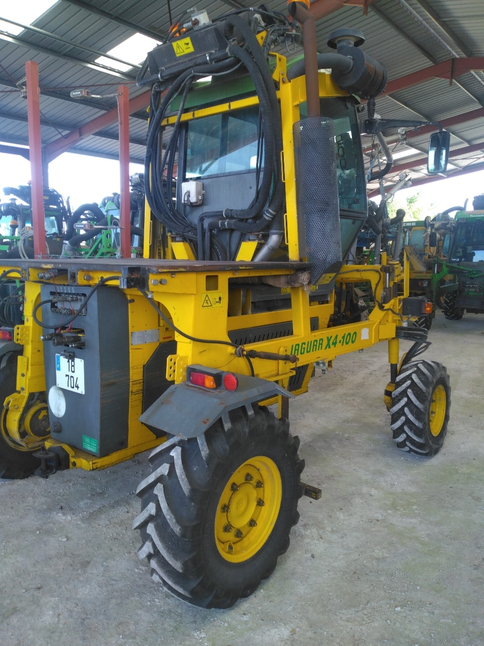 Tracteur enjambeur CMC X4100 - photo slide 3
