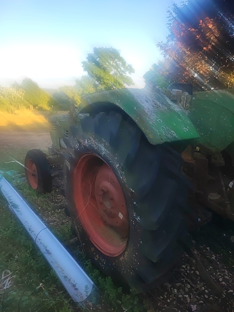 Tracteur DEUTZ FAHR 7006 - photo slide 5