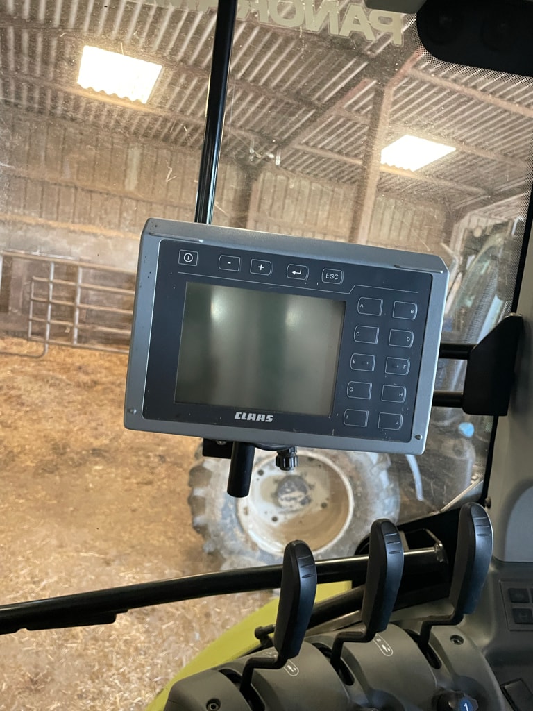 Presse balles rondes CLAAS Variant 460 RF - photo slide 8