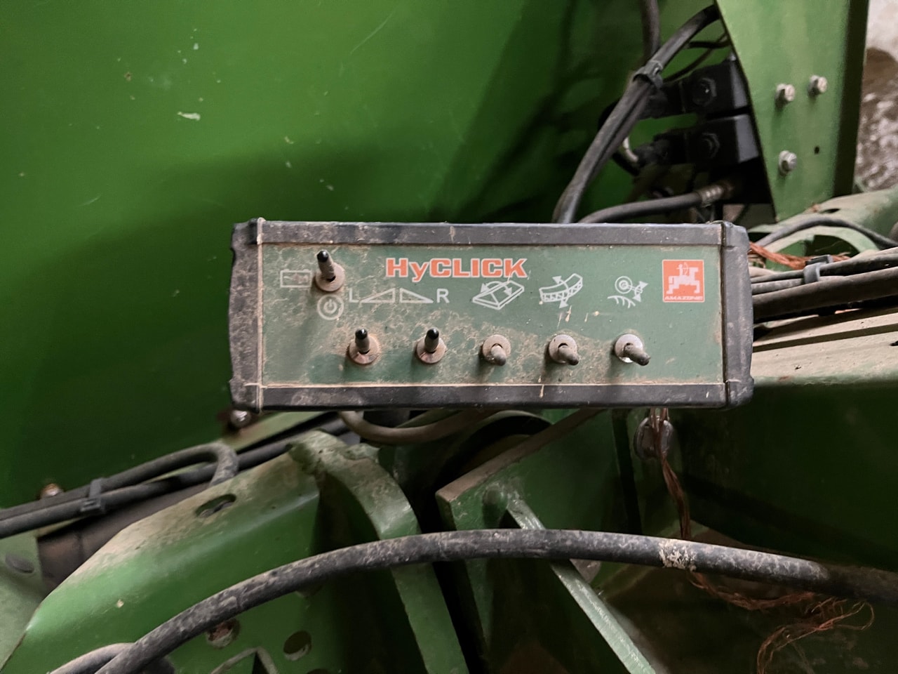 Epandeur engrais AMAZONE ZG-B 5500 - photo slide 17