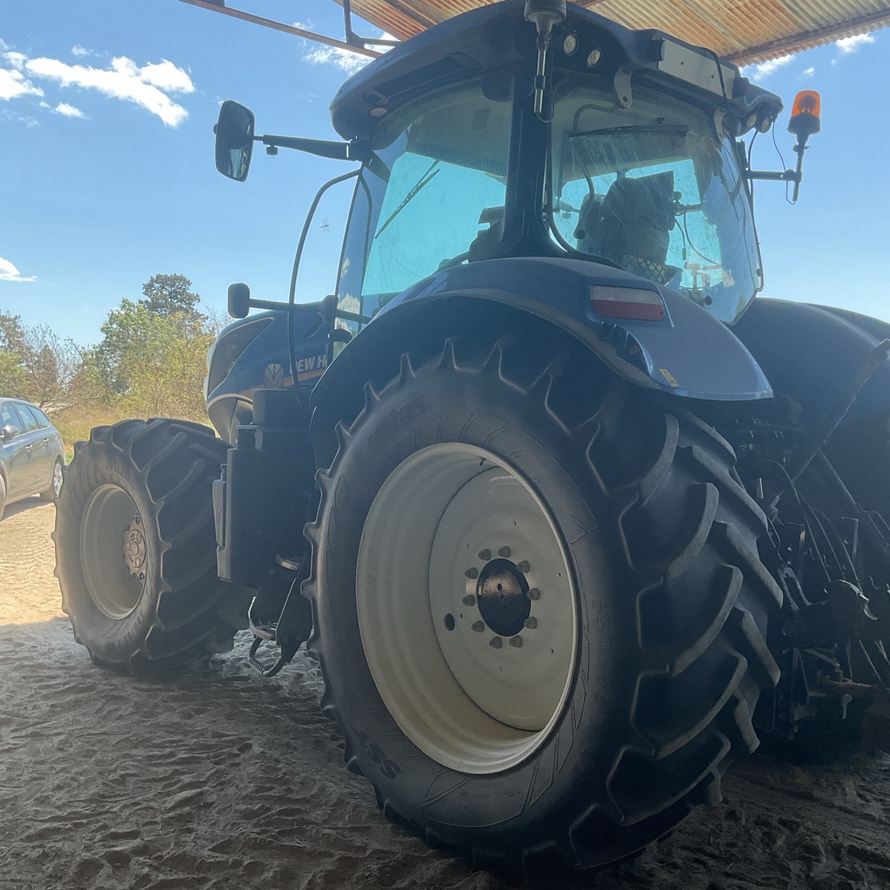 Tracteur NEW HOLLAND T7.230 - photo slide 5