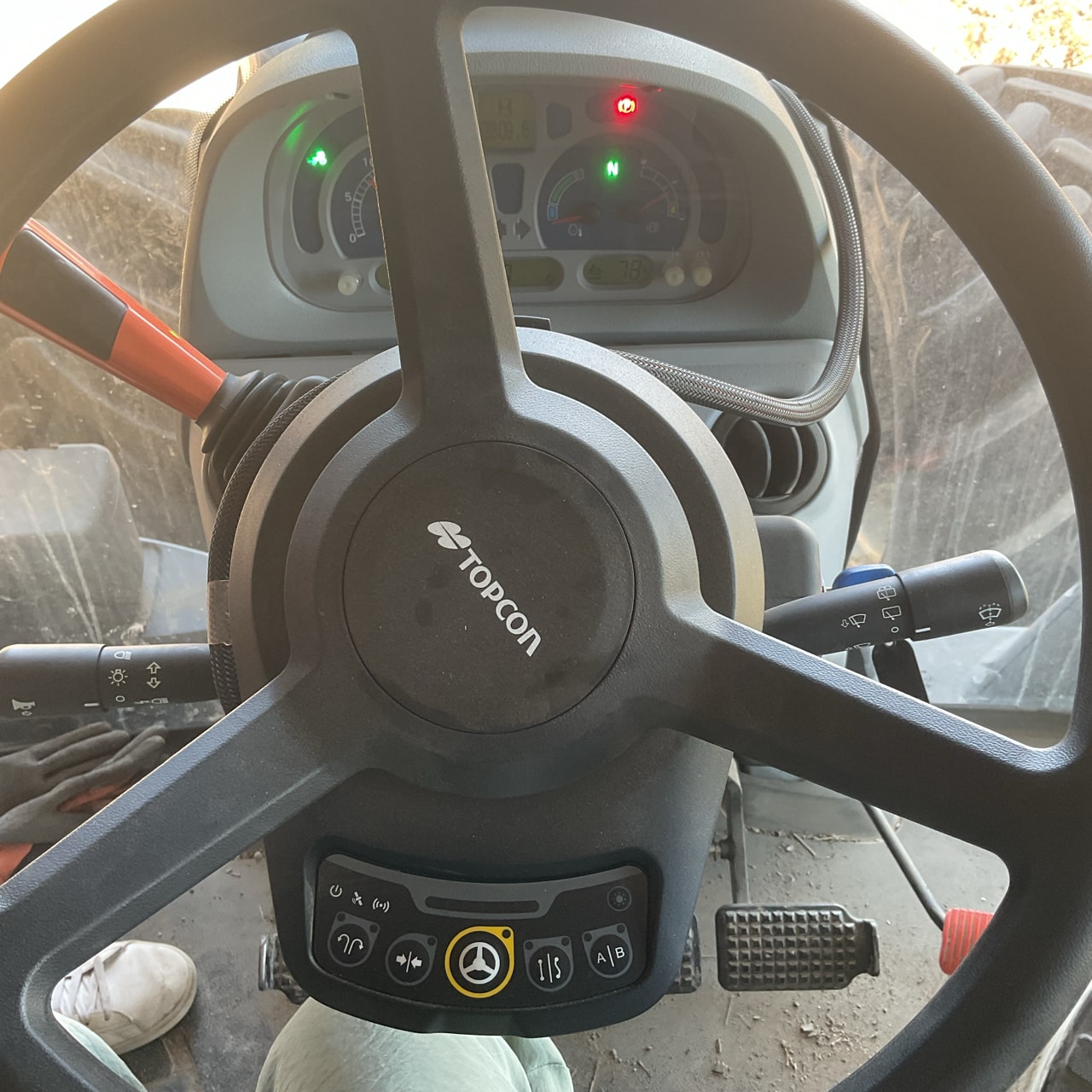 Tracteur NEW HOLLAND T7.230 - photo slide 17