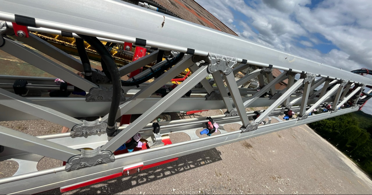 Pulverisateur VICON IXTRACK - photo slide 11