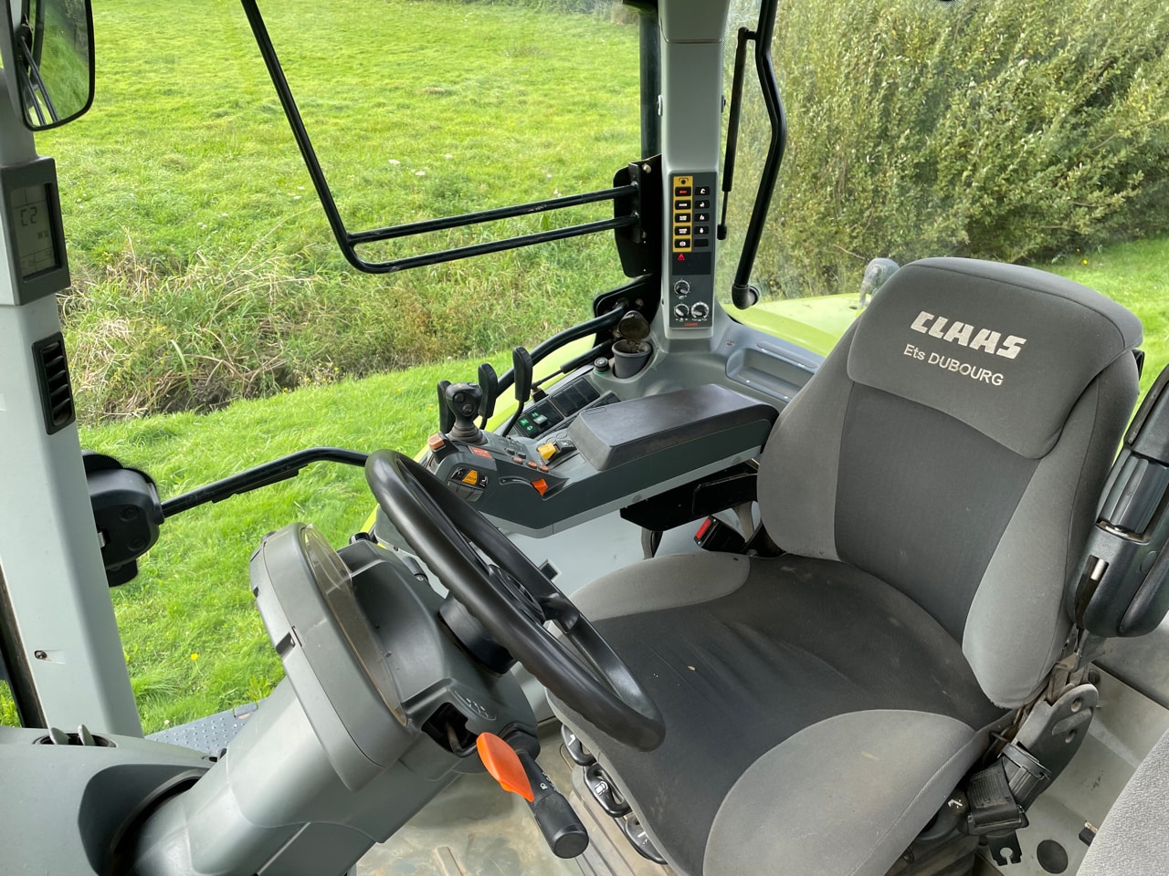 Tracteur chargeur CLAAS ARION 620 - photo slide 2