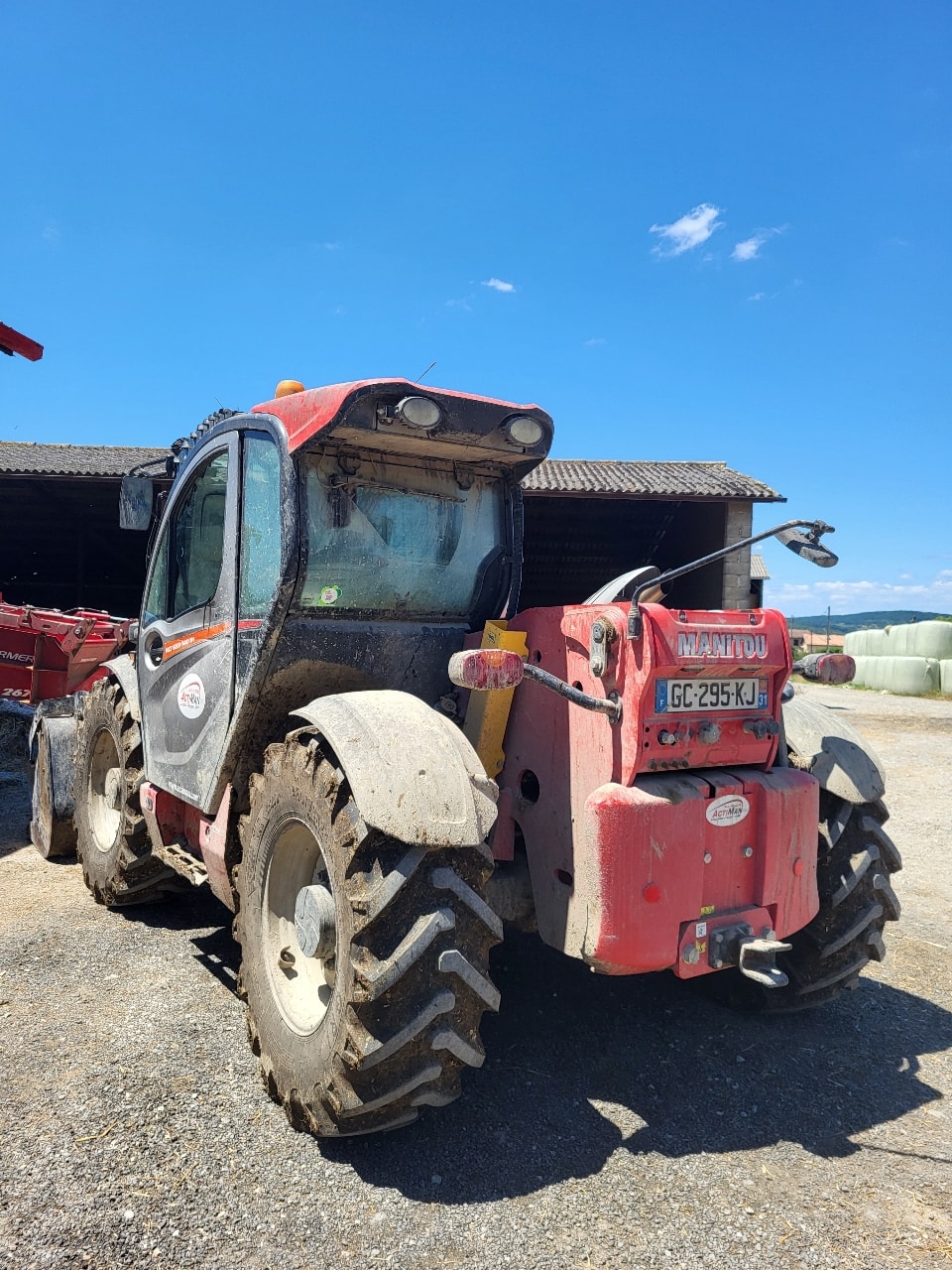 Chariot télescopique MANITOU MLT 635 140 V+ PREMIUM - photo slide 12
