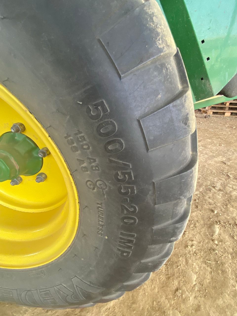 Presse balles rondes JOHN DEERE V451R - photo slide 17