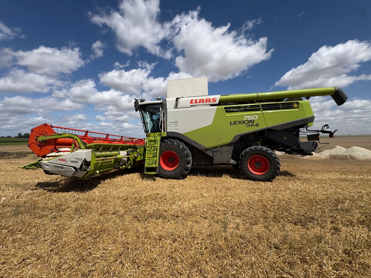 Moissonneuse CLAAS LEXION 750 - photo slide 3