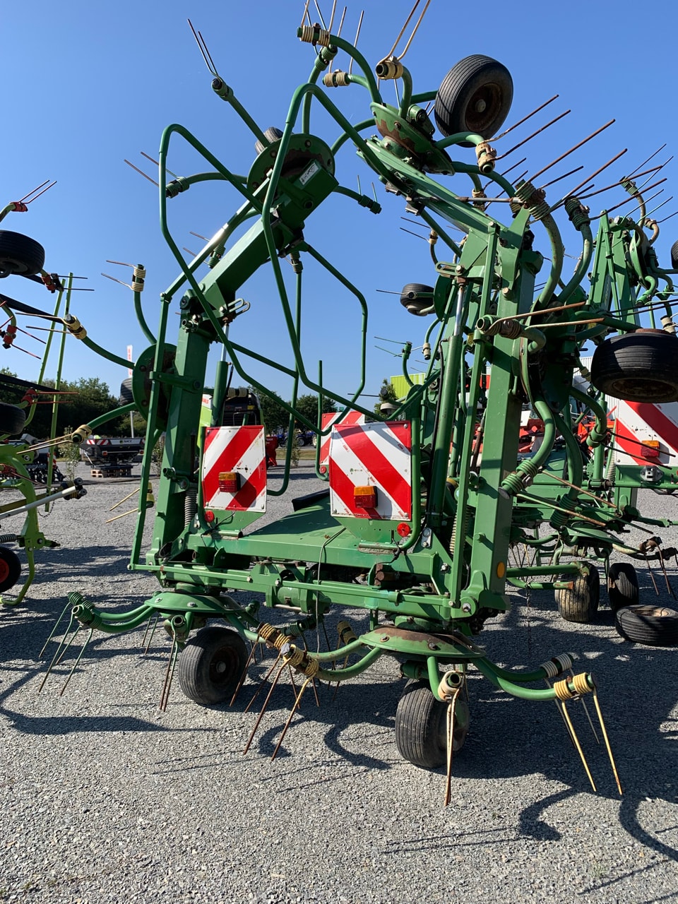 Faneuse KRONE KW 7.82 - photo slide 3