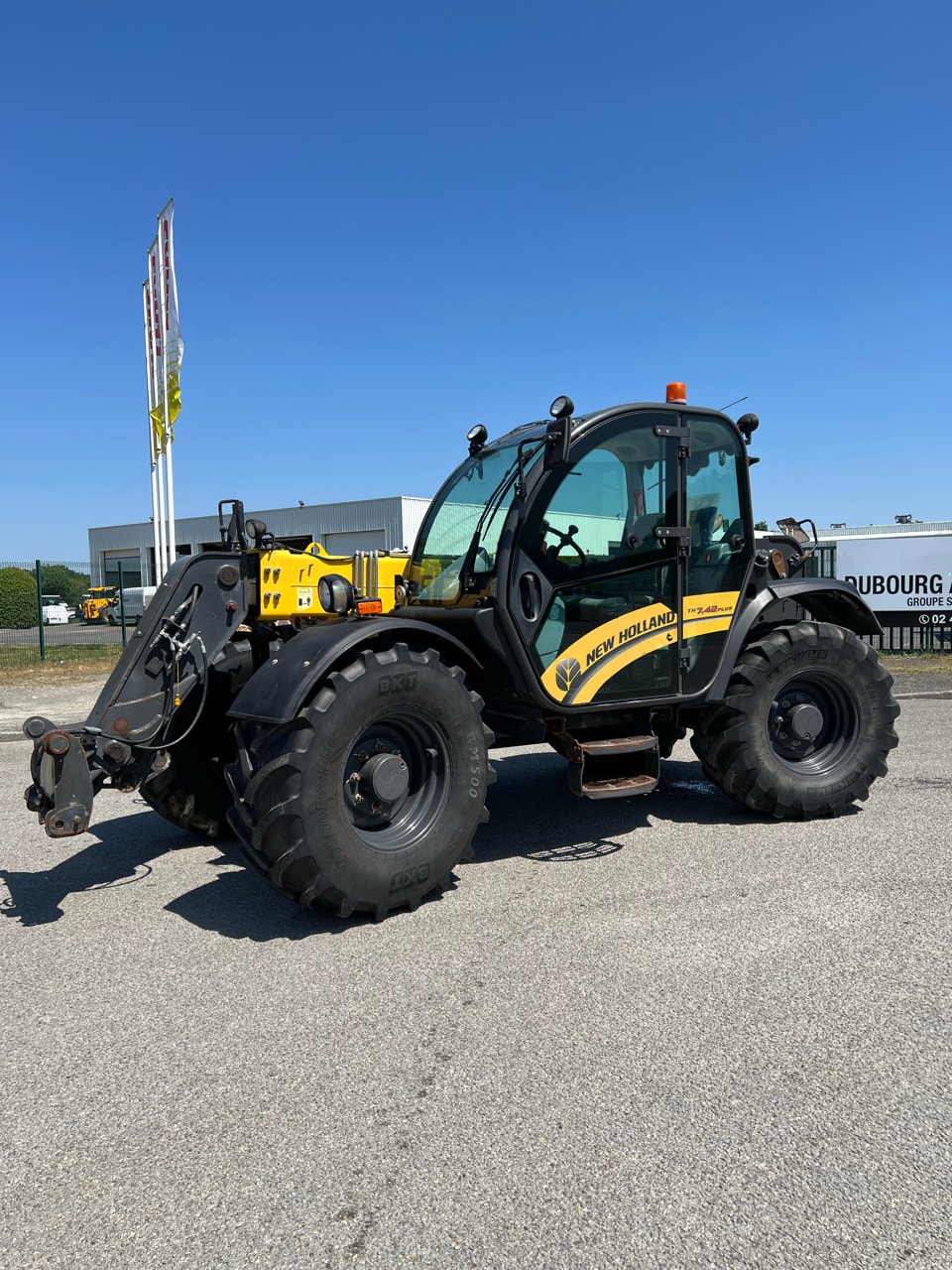 Telescopique NEW HOLLAND TH 7.42 plus - photo slide 1
