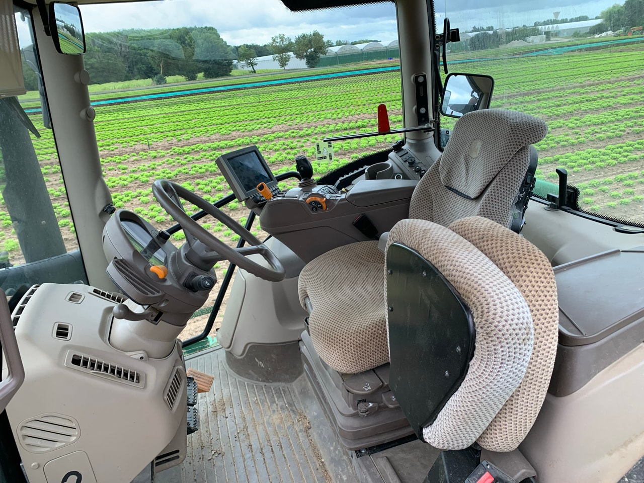 Tracteur JOHN DEERE 6155R - photo slide 11