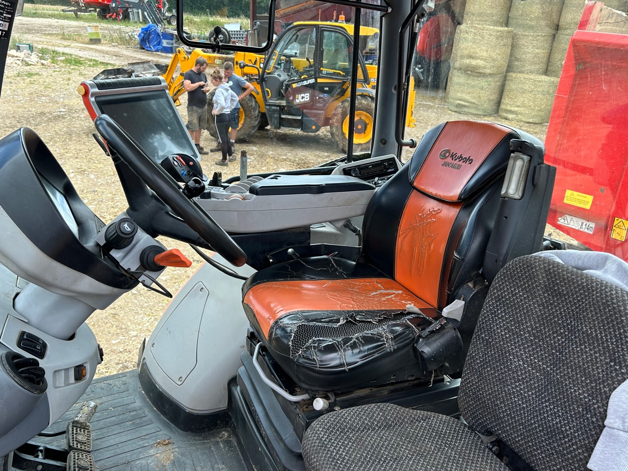 Tracteur KUBOTA M7171 PREMIUM - photo slide 15