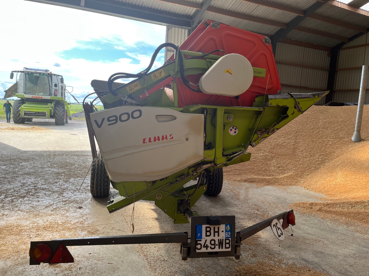 Moissonneuse CLAAS LEXION 760 - photo slide 10