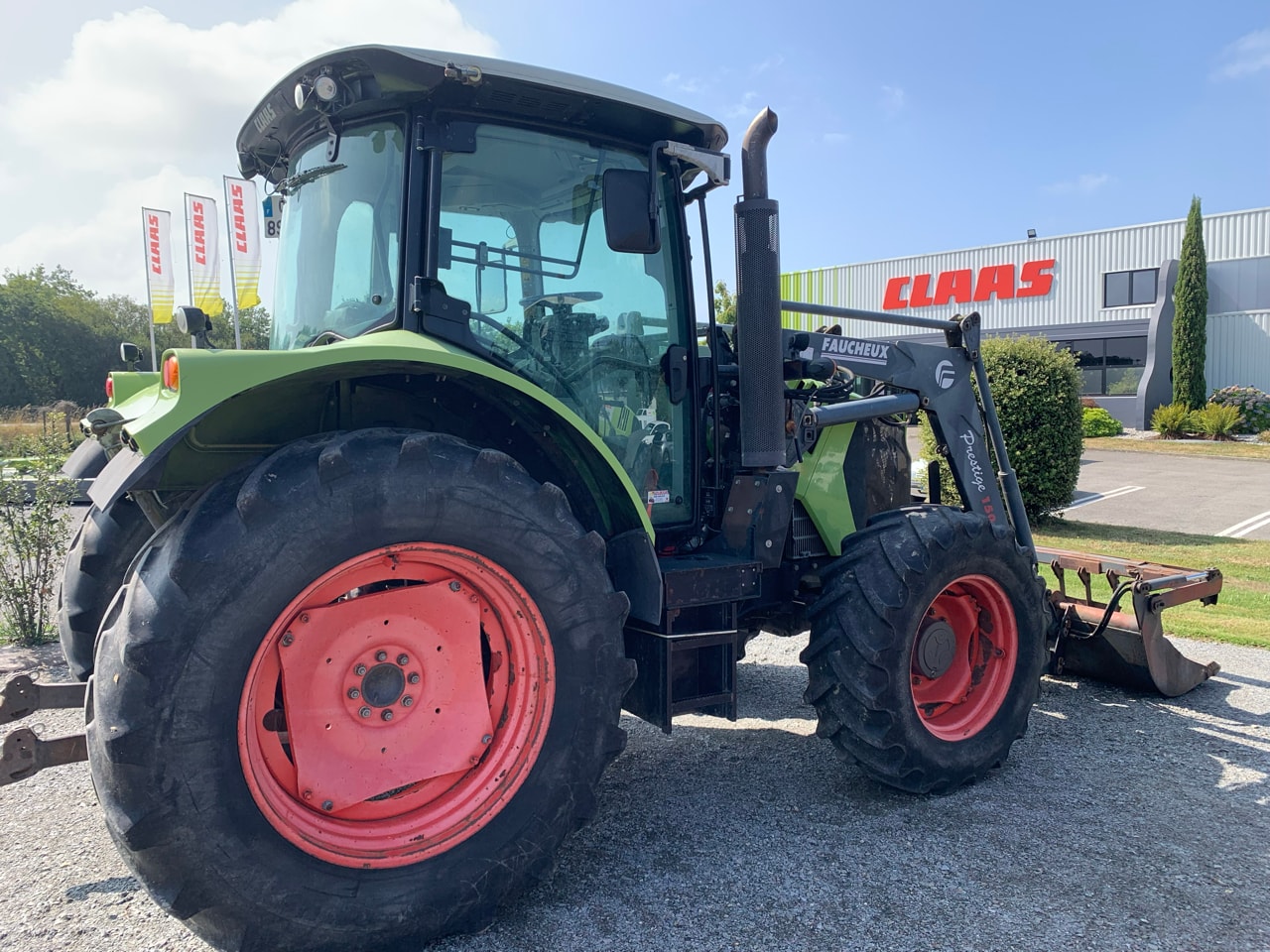 Tracteur chargeur CLAAS ARION 520 CIS - photo slide 4