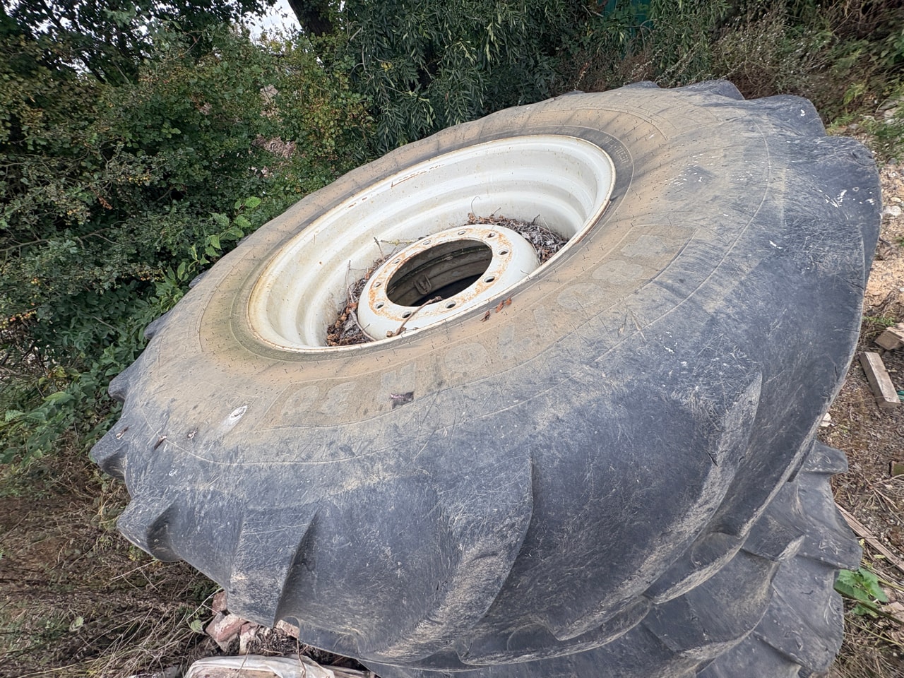 Tracteur VALTRA T234 - photo slide 11