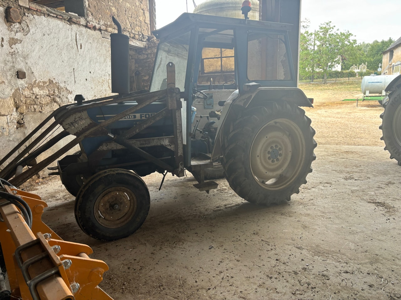 Tracteur FORD 4600 - photo slide 5