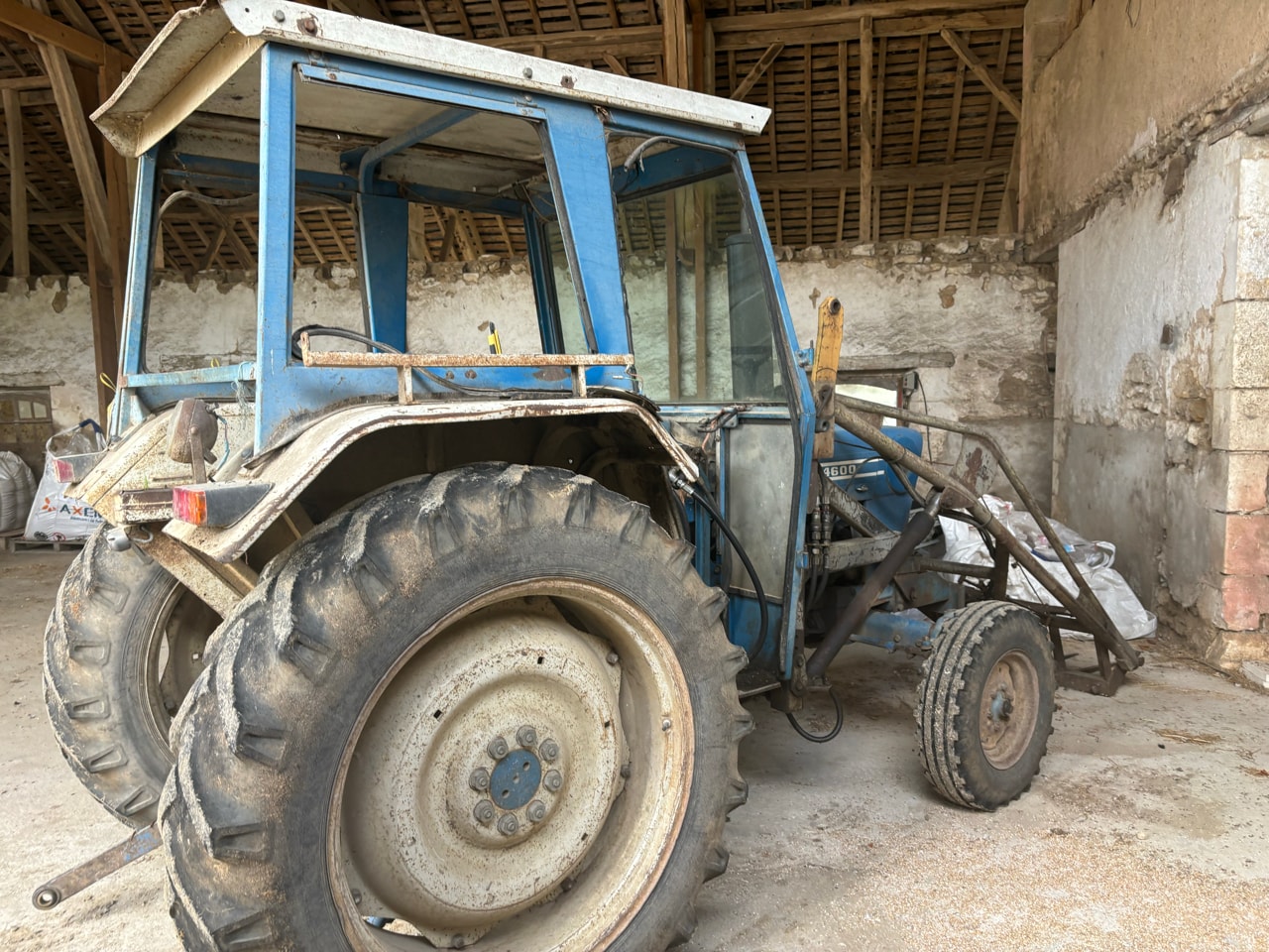 Tracteur FORD 4600 - photo slide 7