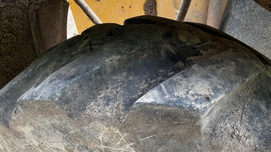 Telescopique CATERPILLAR TH337C - photo slide 6