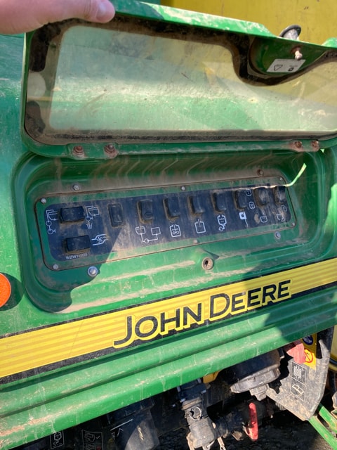 Pulverisateur JOHN DEERE R952i - photo slide 8