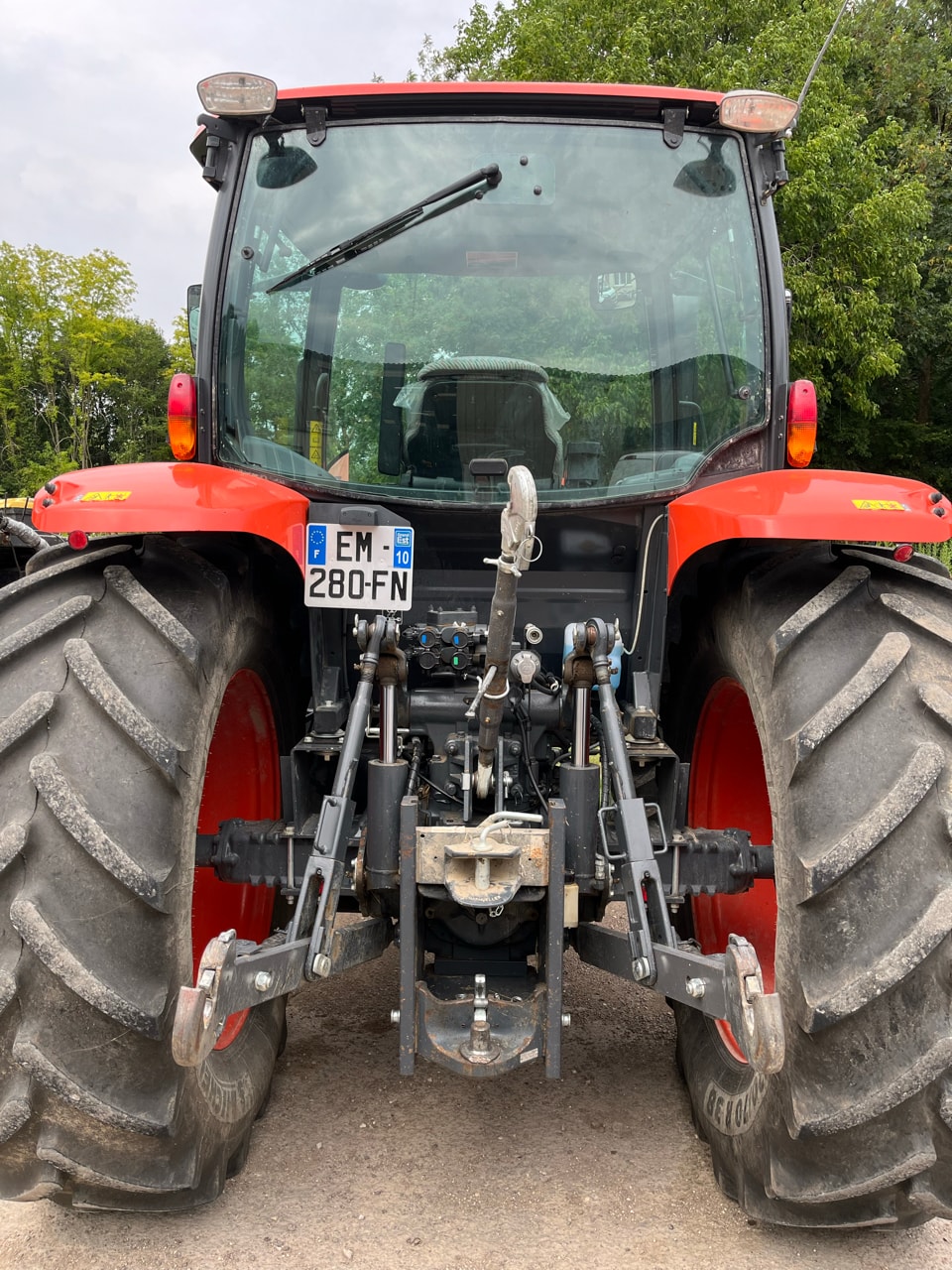 Tracteur KUBOTA MGX135 - photo slide 3
