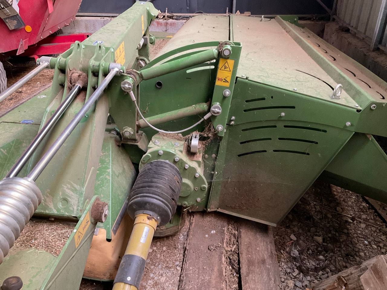Faucheuse conditionneuse KRONE EASYCUT R 320 CV - photo slide 18