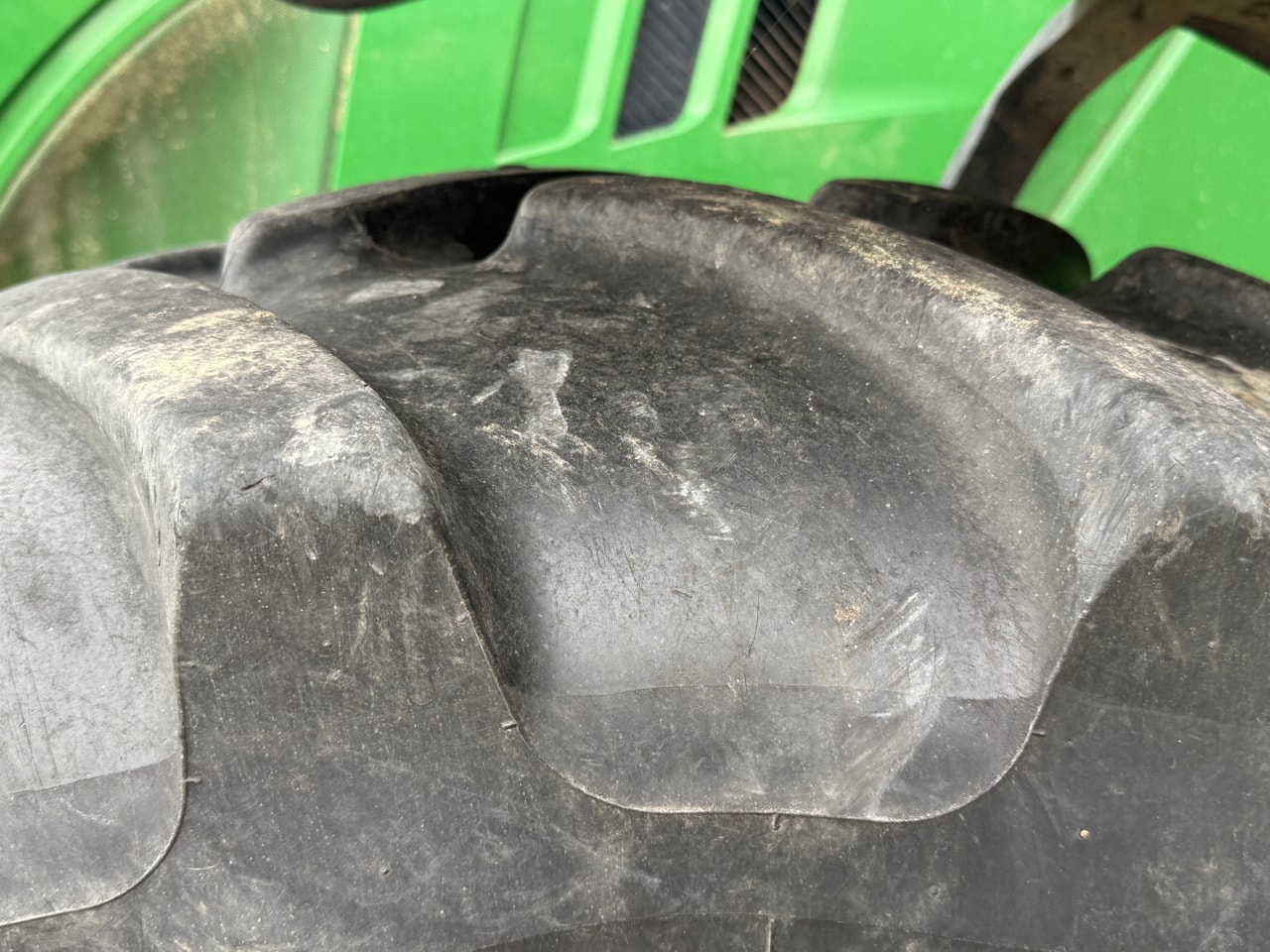 Tracteur JOHN DEERE 6110R - photo slide 6