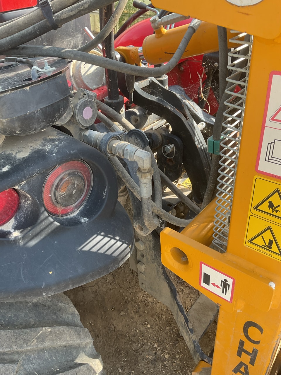Tracteur CARRARO TR 7600 - photo slide 11