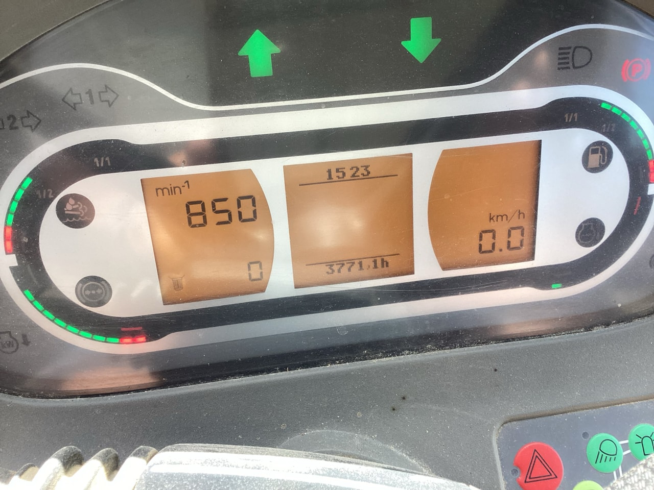Tracteur chargeur FENDT 514 VARIO POWER - photo slide 11